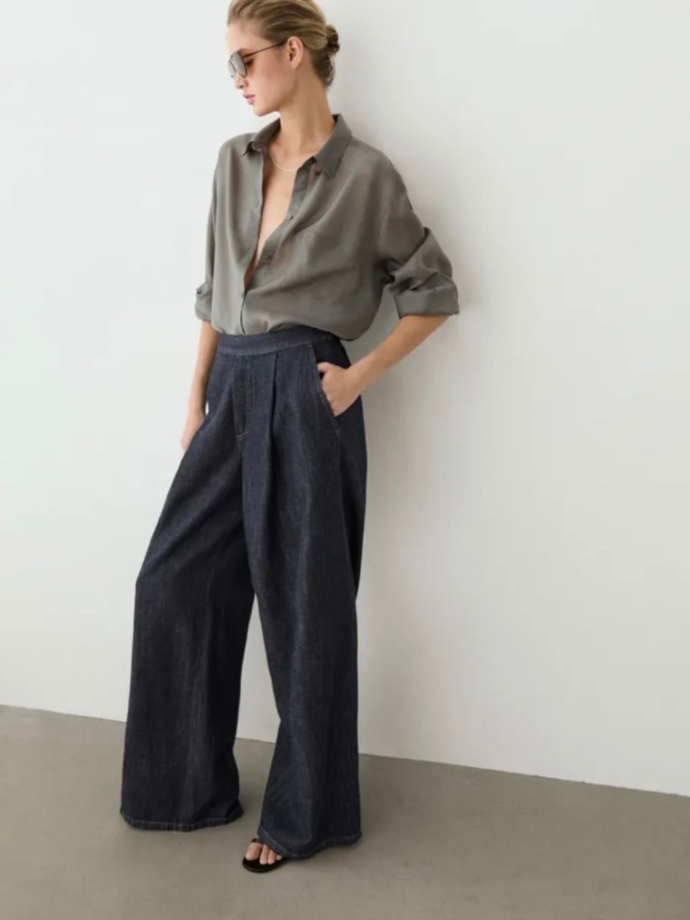 NWT ZARA COTTON BLEND PLEATED NAVY SEMI-JOGGER PANTS JEANS